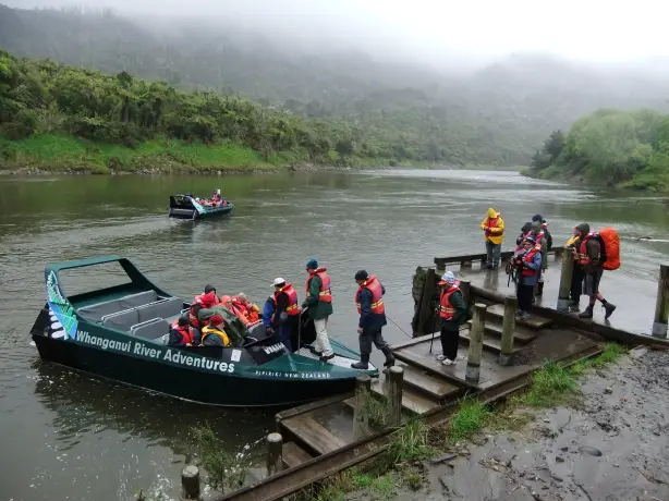 Whanganui River Adventures Bootsfahrt Neuseeland