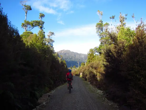 Nz wilderness trail shuttle 4 partner adventure