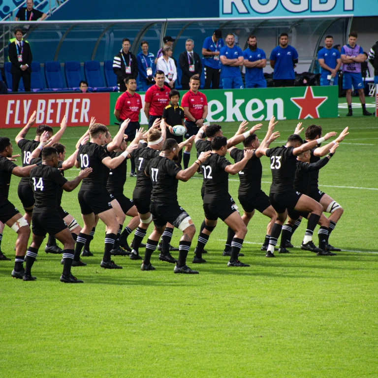 Neuseeländische Rugby-Mannschaft führt Haka auf