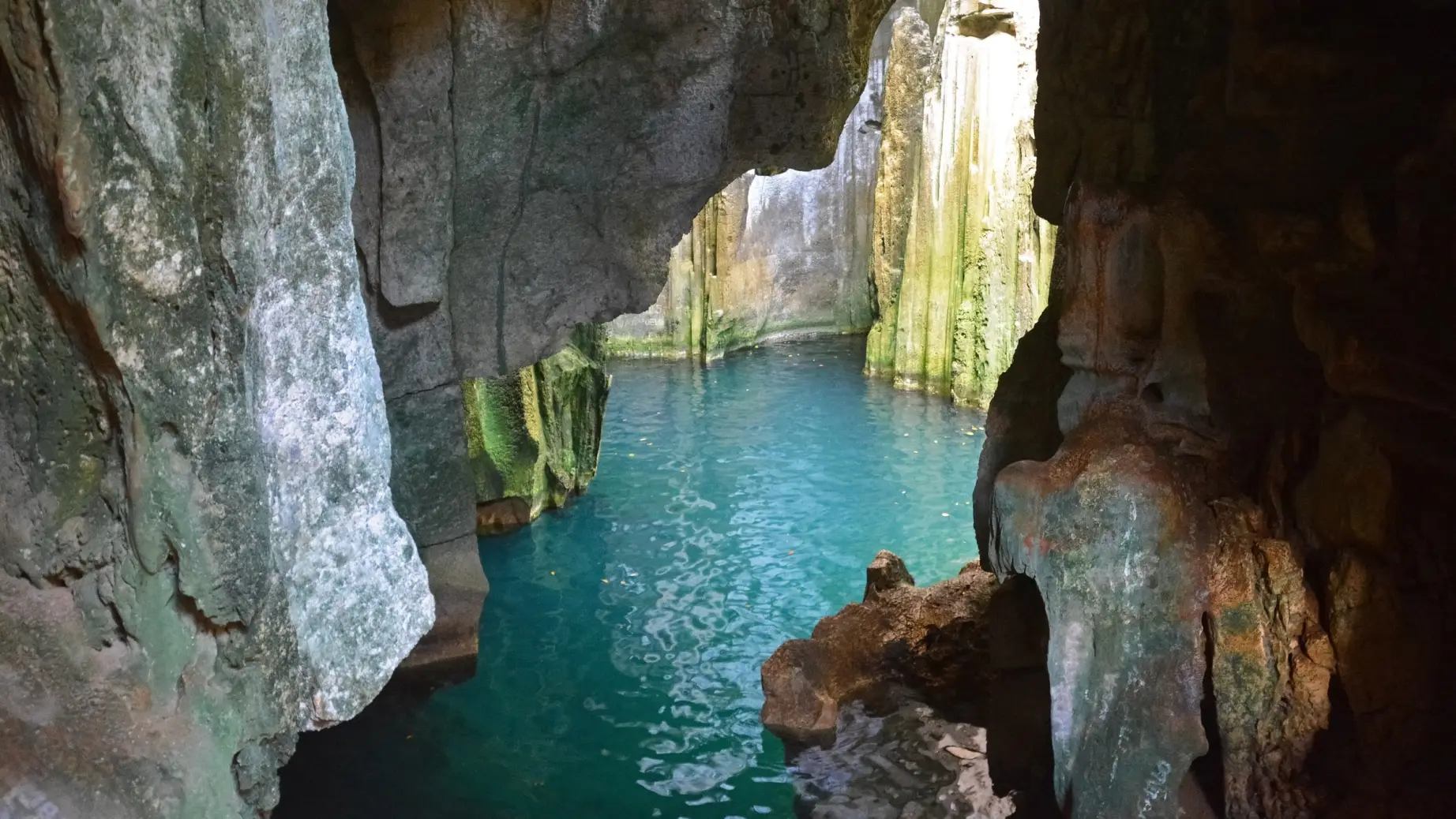 Blue lagoon caves in Fiji
