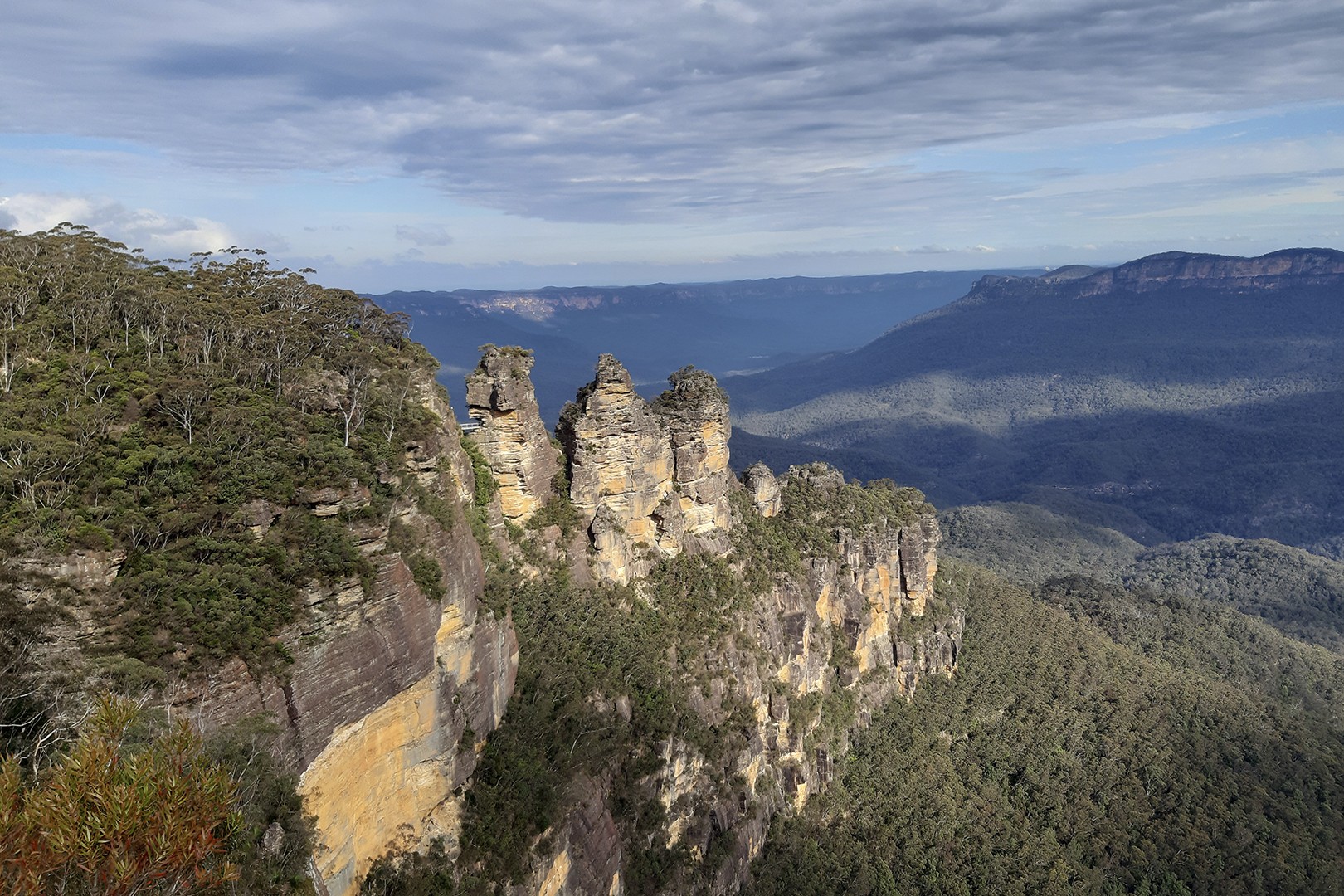 AUS review corerica Blue Mountains 1 The Three Sisters