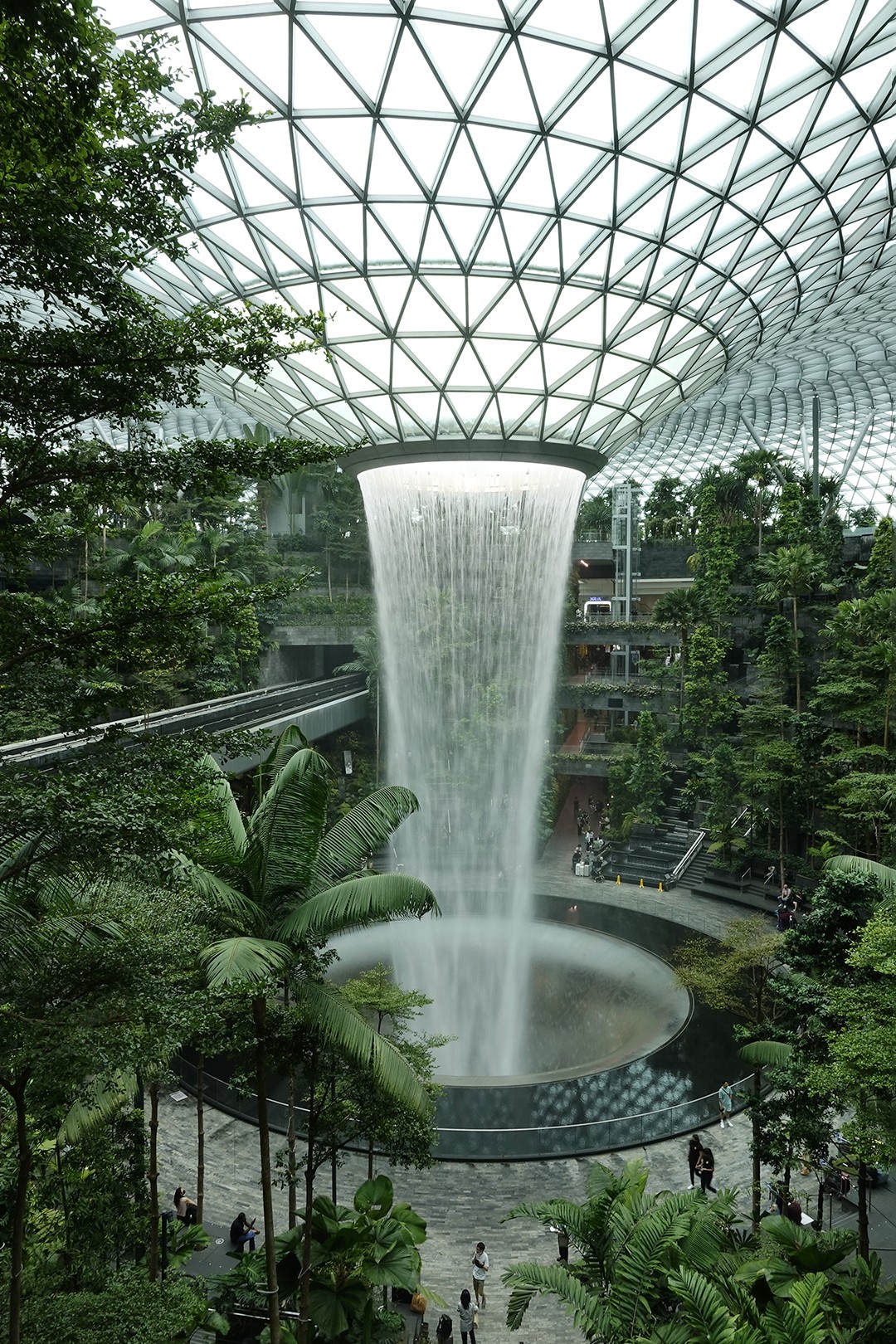 AUS review corerica Jewel op Changi Airport in Singapore