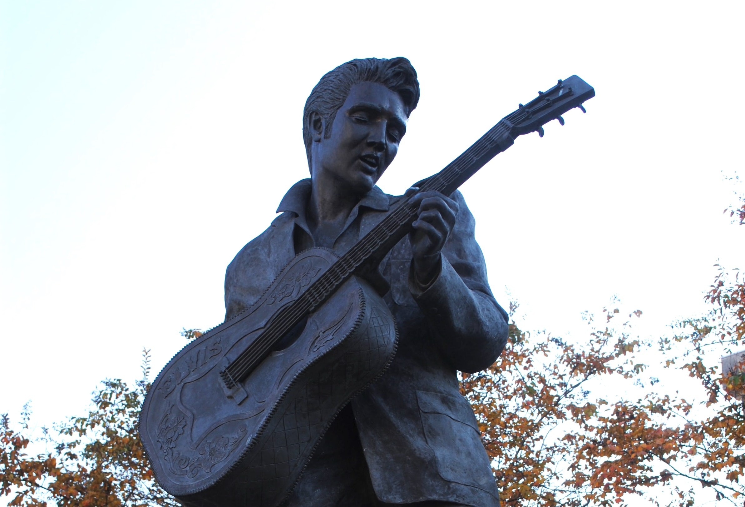 Statue of Elvis Presley in Memphis