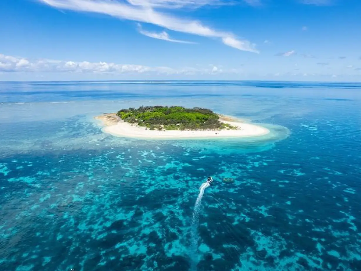 154281 2023 GLD SGBR Wilson Island Desce 19